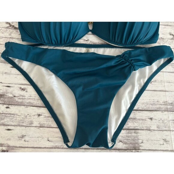 Victoria’s Secret Halter Green High Cut Bikini Size Medium/D - Picture 2 of 10